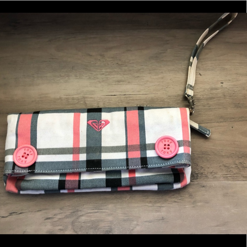 Roxy wristlet